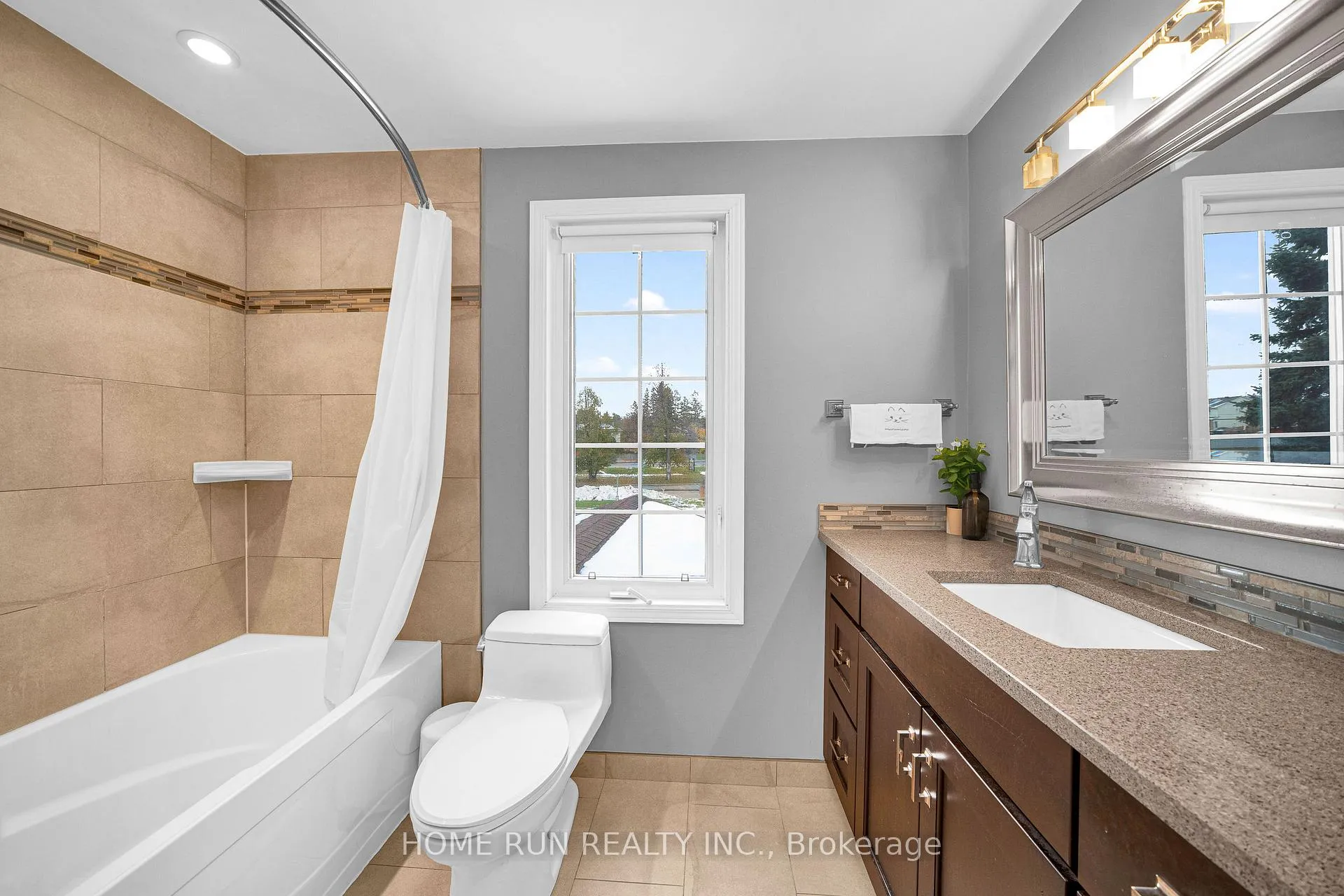Photo 35 of 43 Rothesay Drive, Ottawa, Kanata - Glencairn/Hazeldean — HOMEH