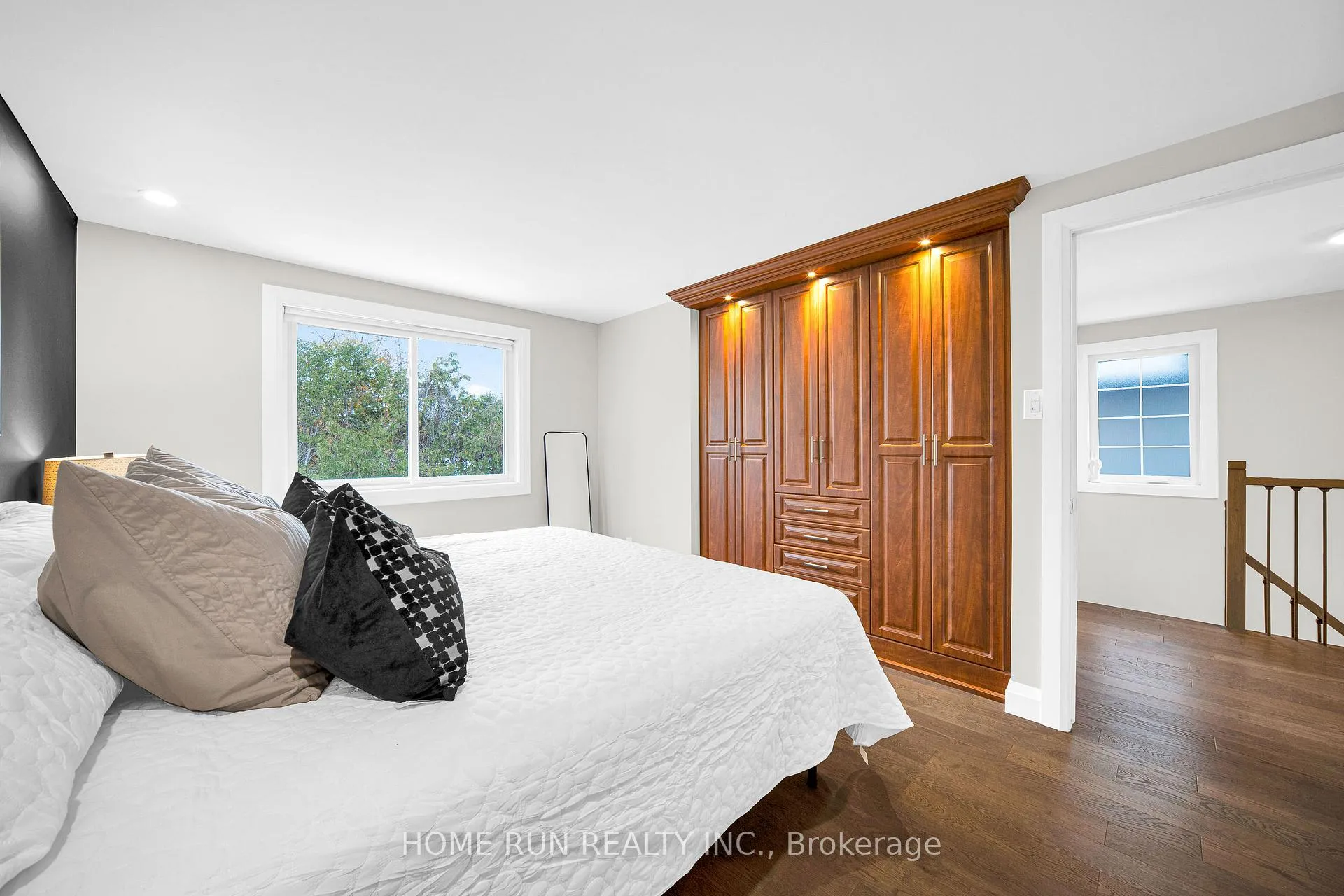 Photo 39 of 43 Rothesay Drive, Ottawa, Kanata - Glencairn/Hazeldean — HOMEH