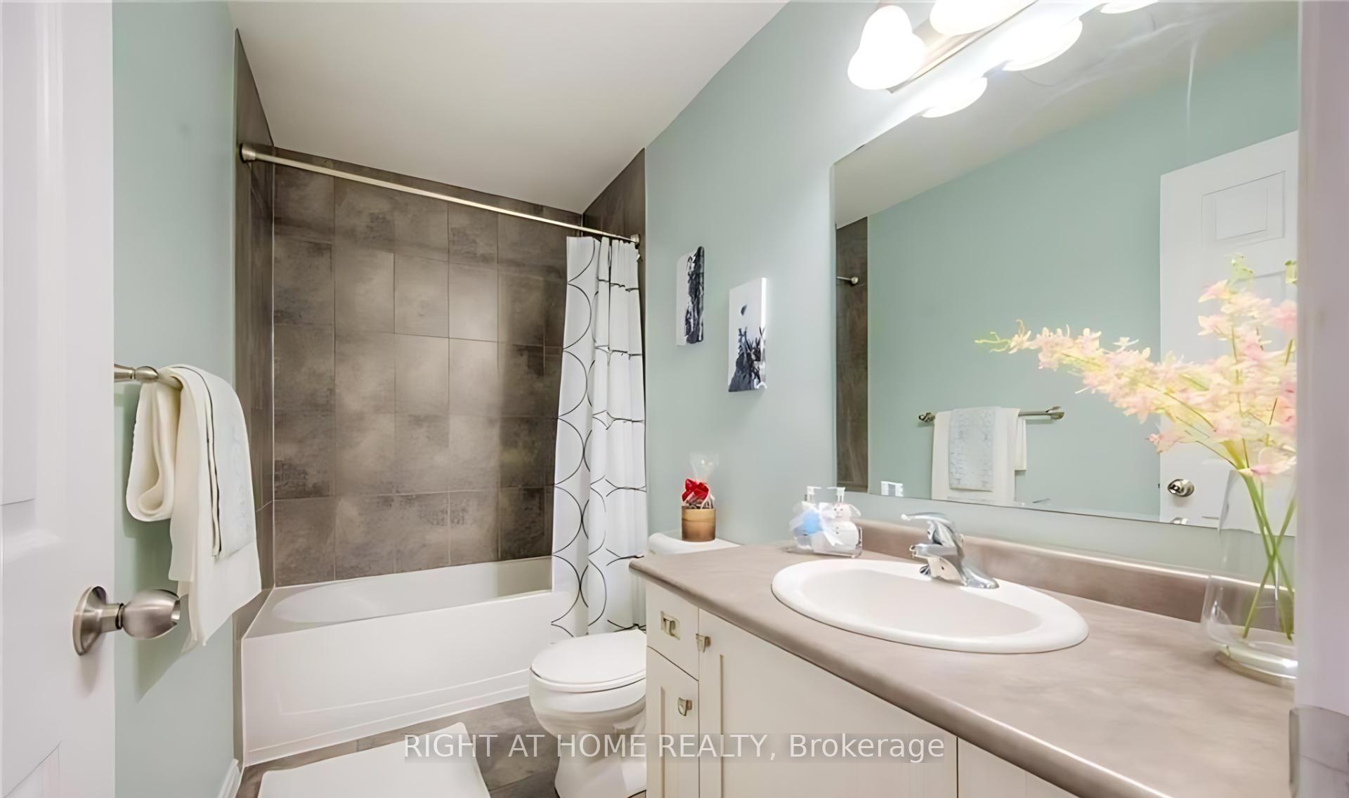 Photo 14 of 4 Meadowridge Street, Kitchener — HOMEH