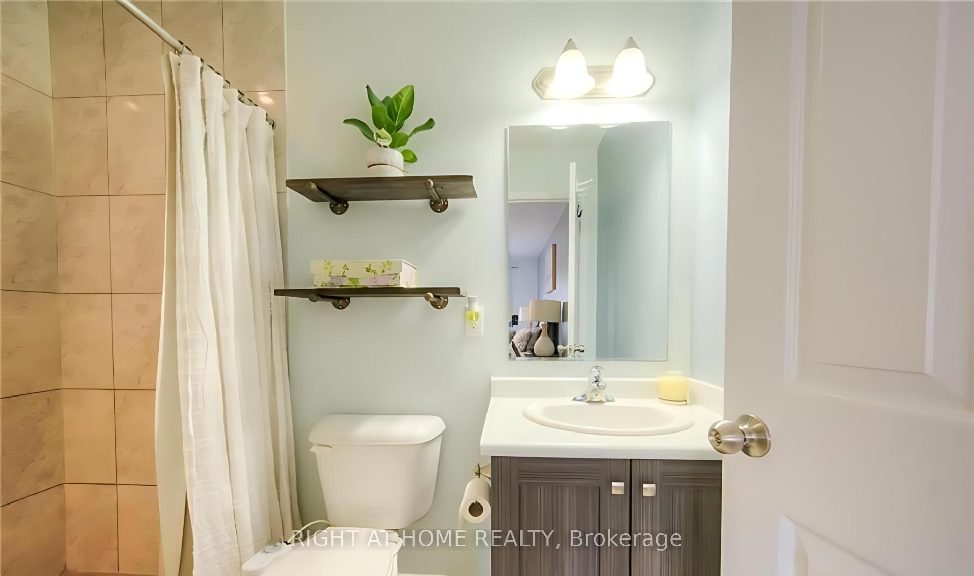 Photo 16 of 4 Meadowridge Street, Kitchener — HOMEH