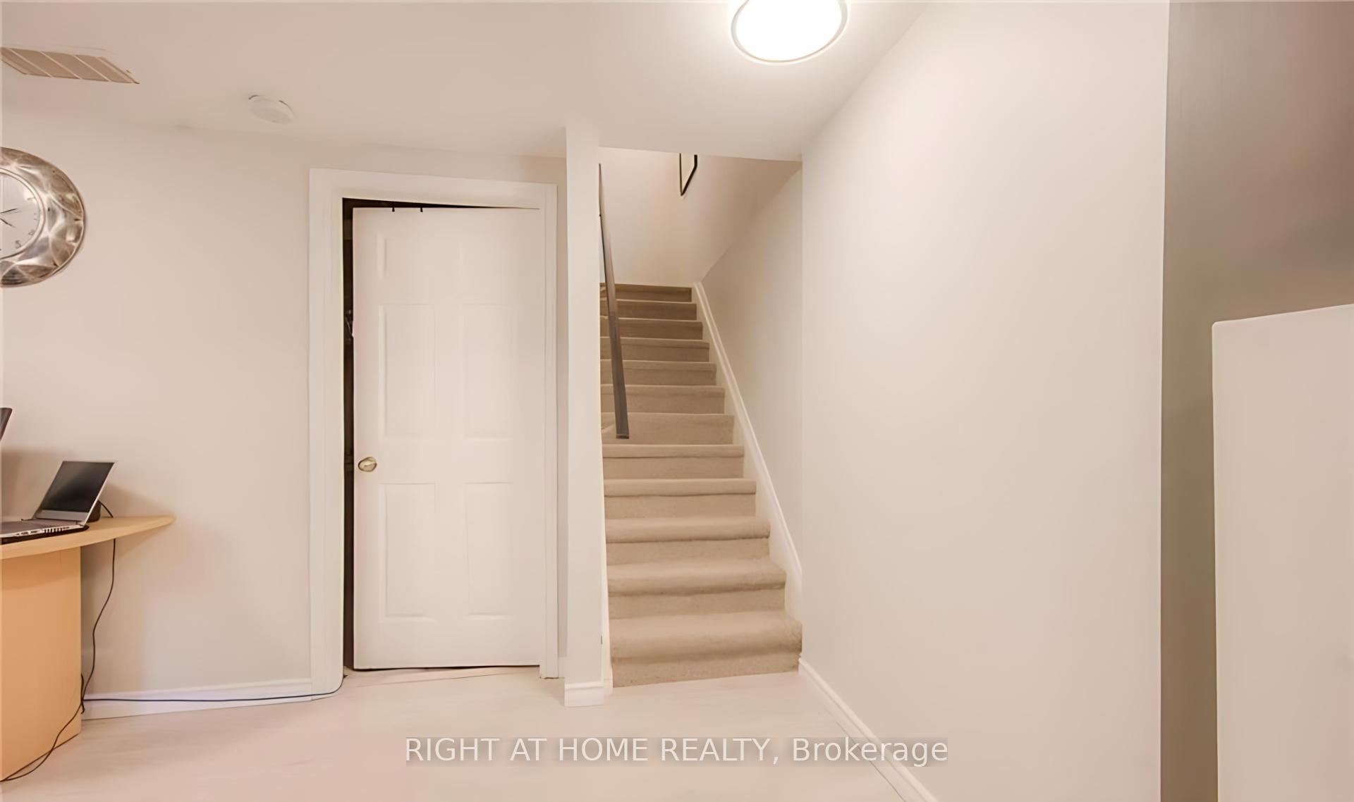 Photo 17 of 4 Meadowridge Street, Kitchener — HOMEH