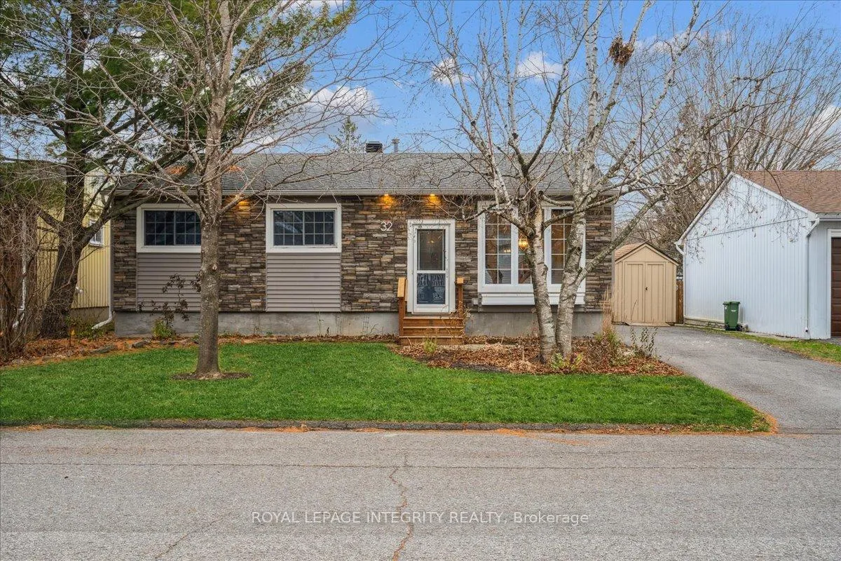 Photo 1 of Unit B, 32 Uxbridge Crescent, Ottawa, Kanata - Glencairn/Hazeldean — HOMEH