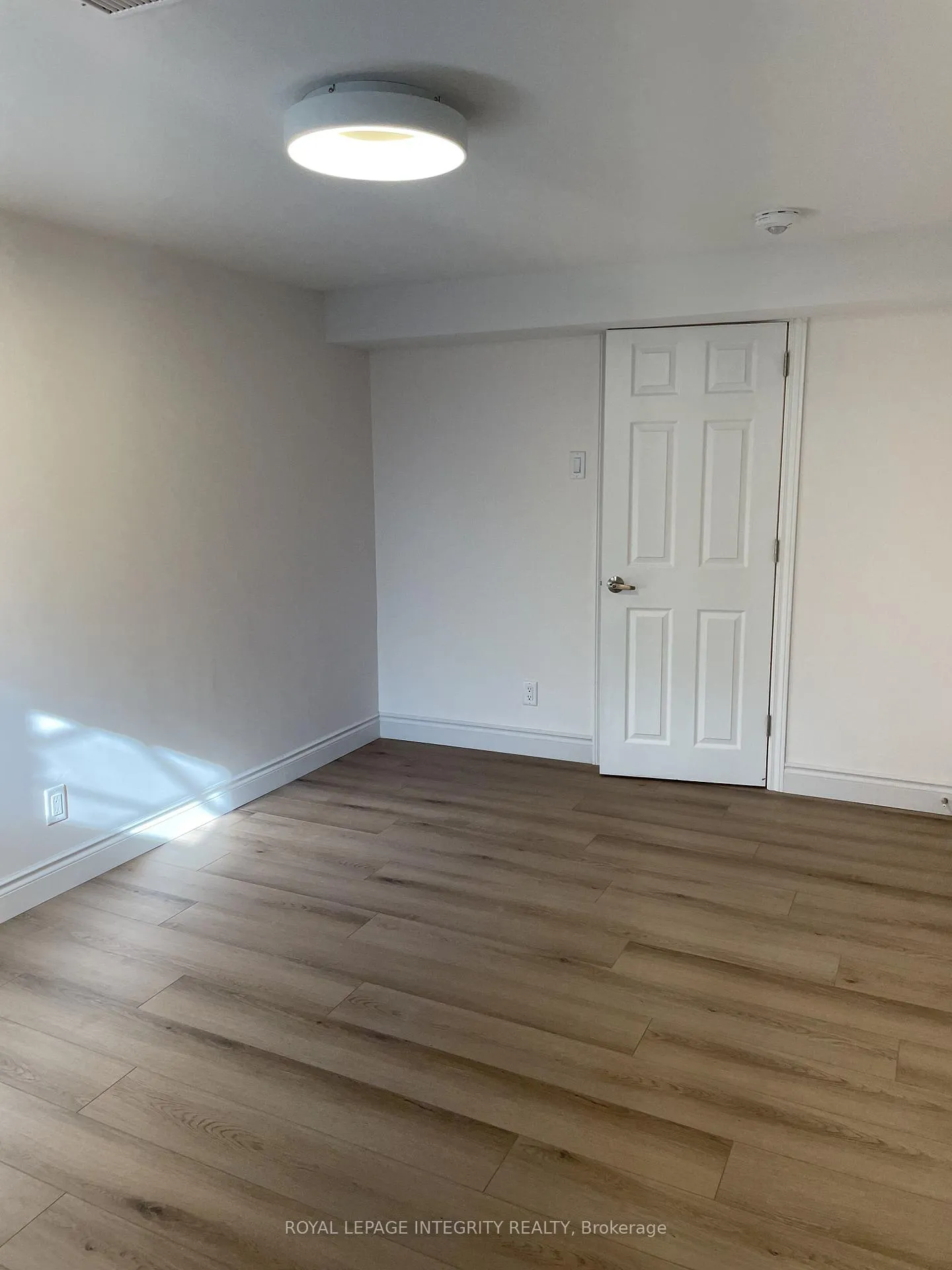 Photo 13 of Unit B, 32 Uxbridge Crescent, Ottawa, Kanata - Glencairn/Hazeldean — HOMEH