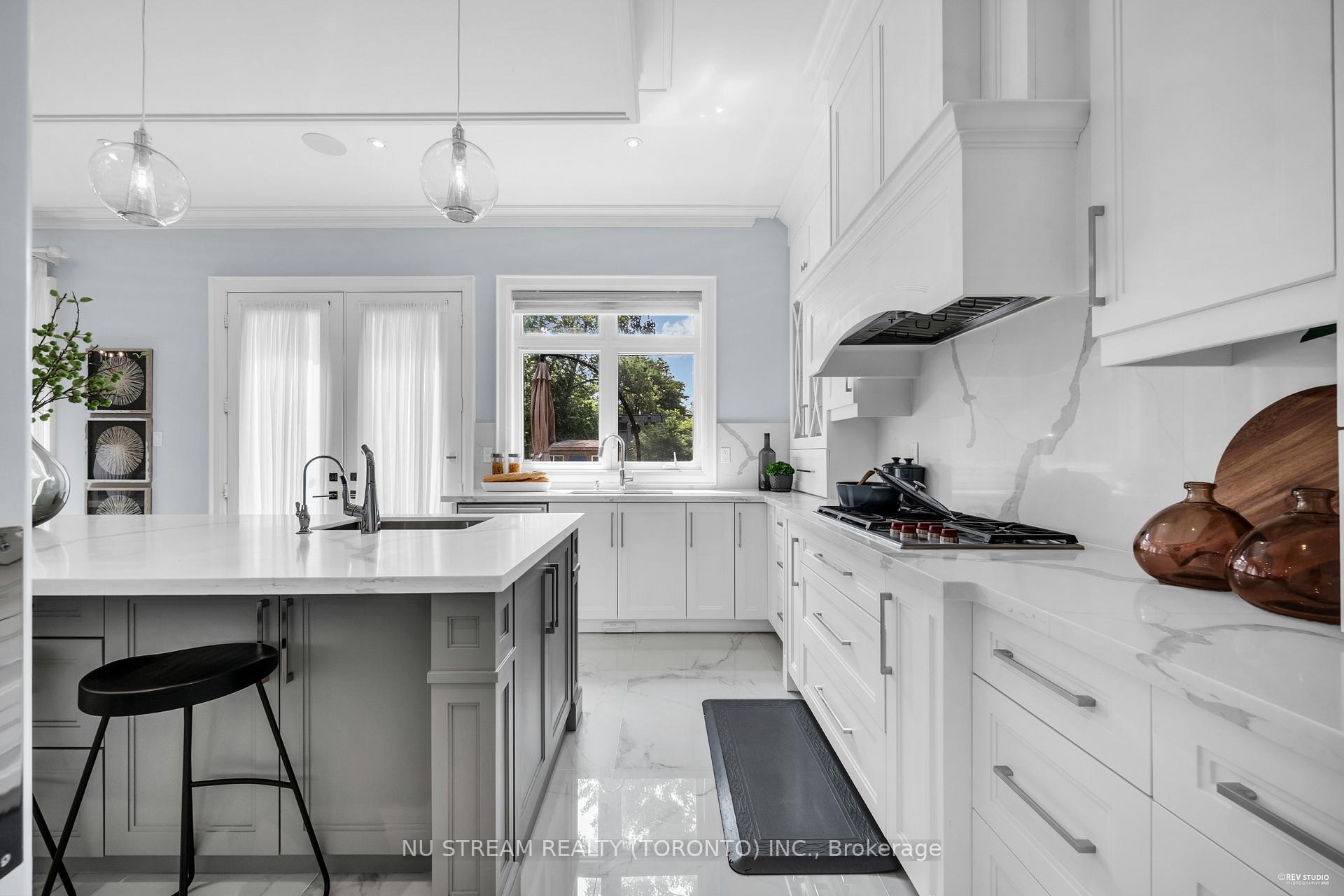 Photo 15 of 3 Greentree Road, Markham, Unionville — HOMEH