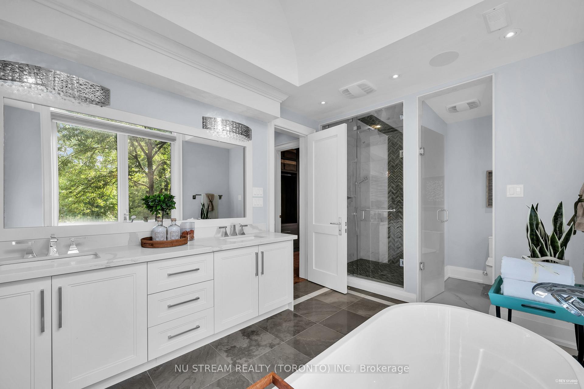 Photo 23 of 3 Greentree Road, Markham, Unionville — HOMEH
