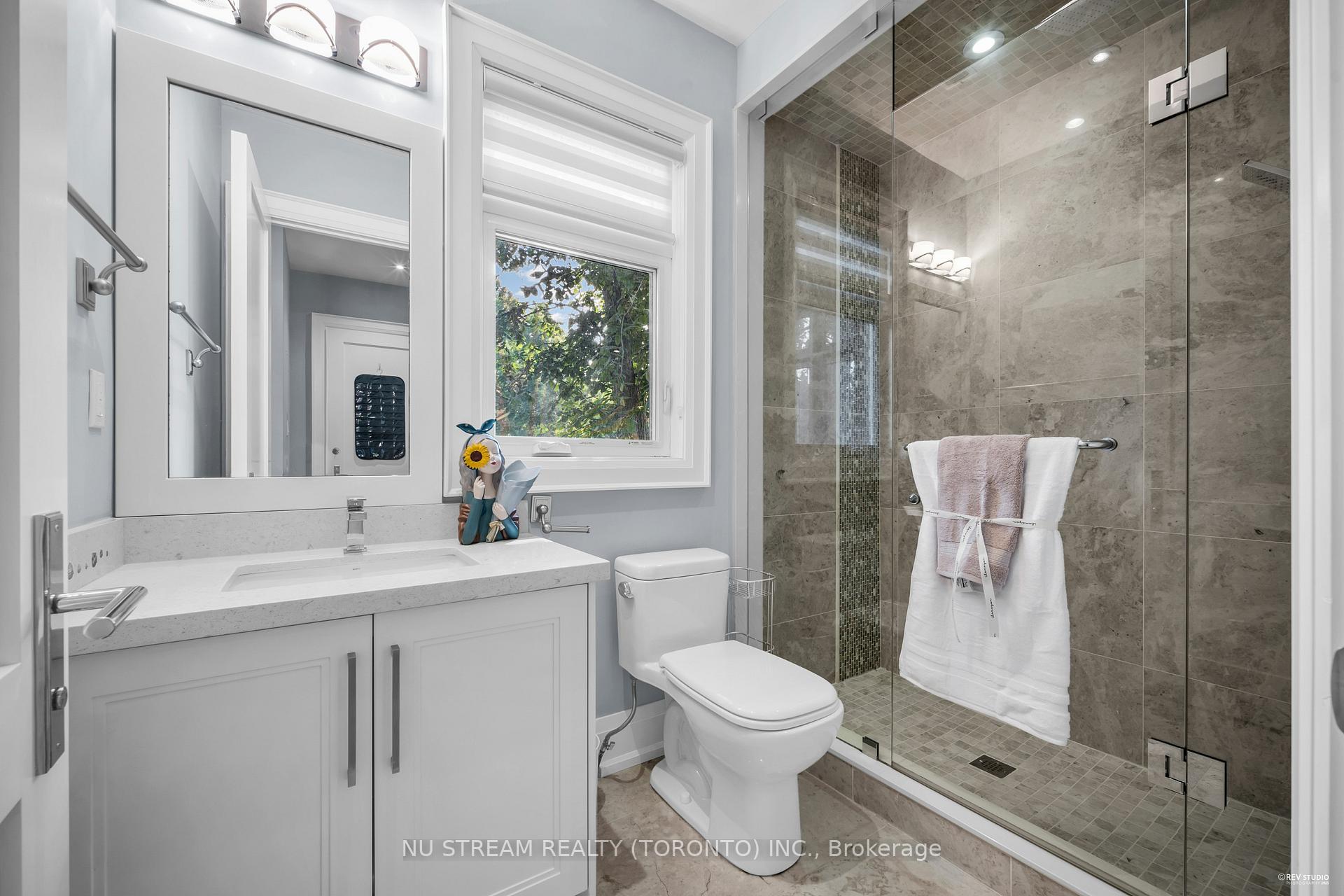 Photo 32 of 3 Greentree Road, Markham, Unionville — HOMEH