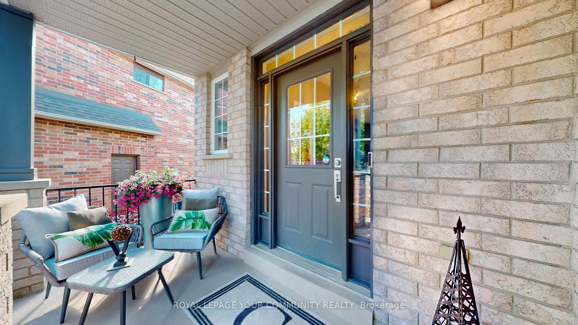 Photo 4 of 34 Willard Hunt Court, King, Schomberg — HOMEH