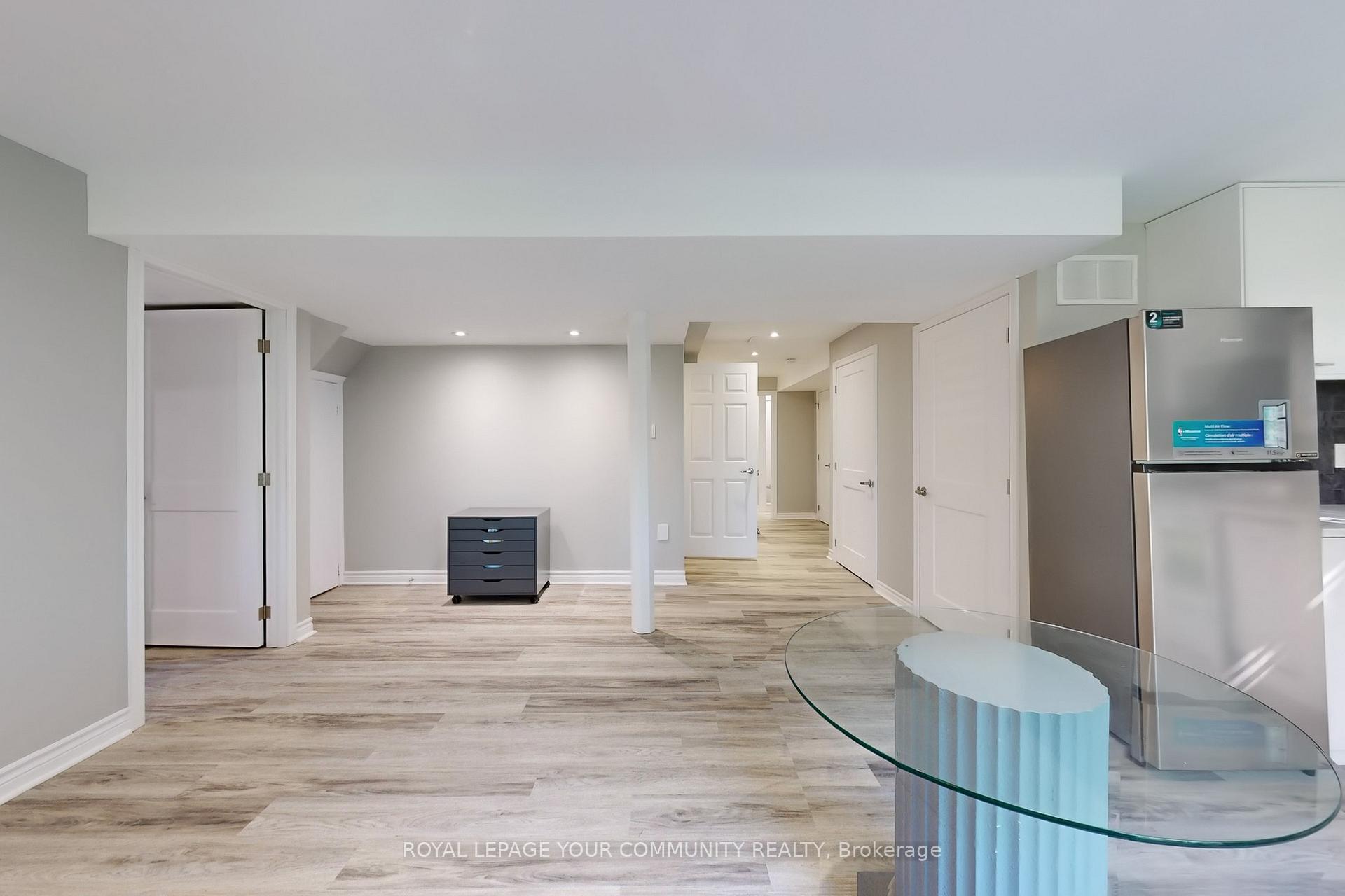 Photo 31 of 34 Willard Hunt Court, King, Schomberg — HOMEH
