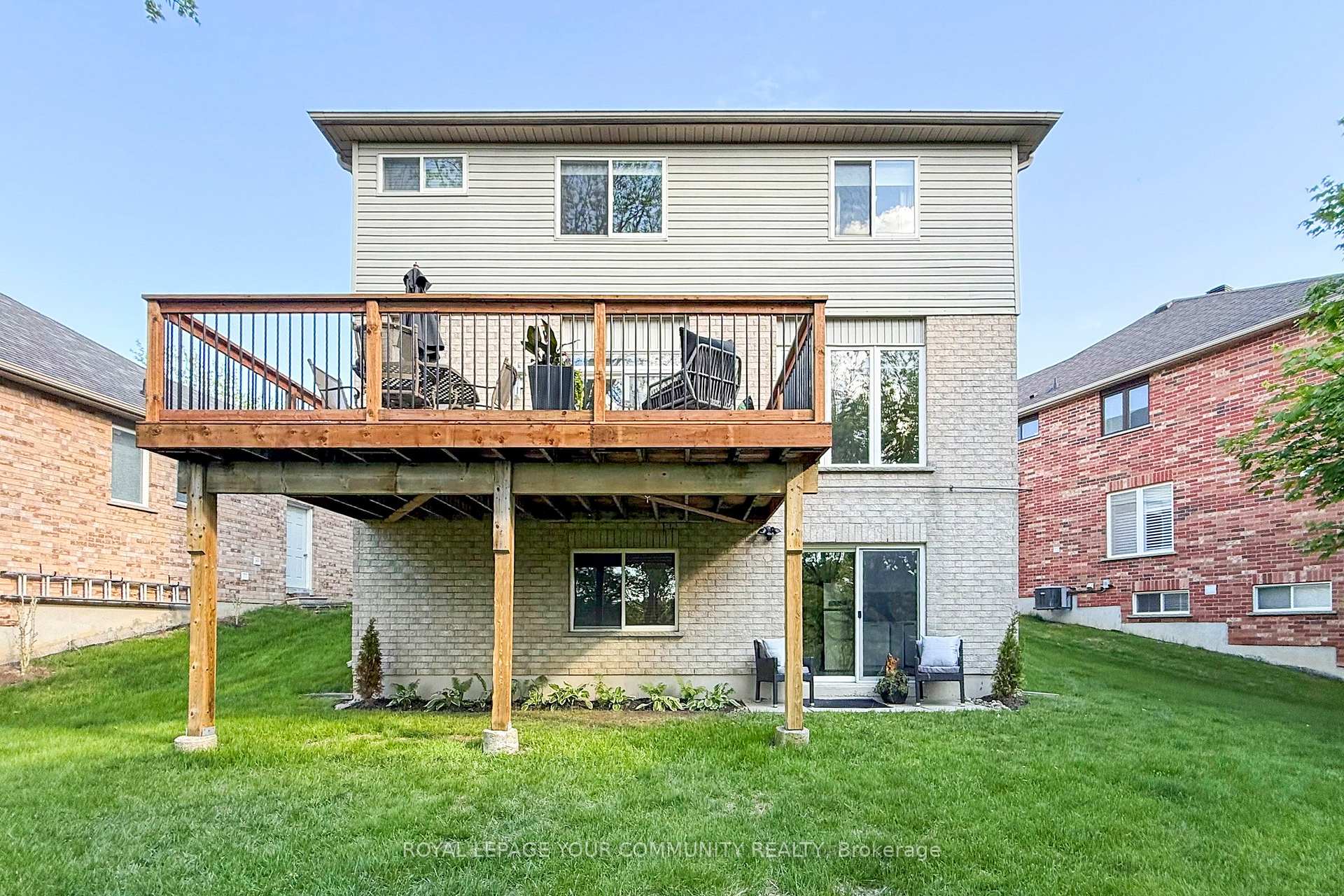 Photo 38 of 34 Willard Hunt Court, King, Schomberg — HOMEH