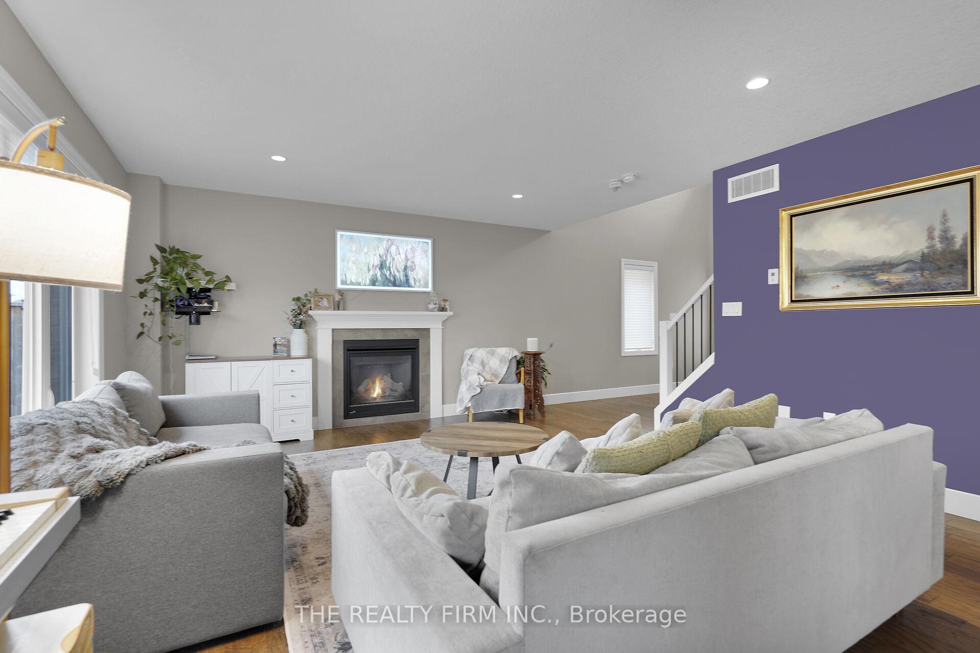 Photo 9 of 239 Campanale Way, Lucan Biddulph, Lucan — HOMEH
