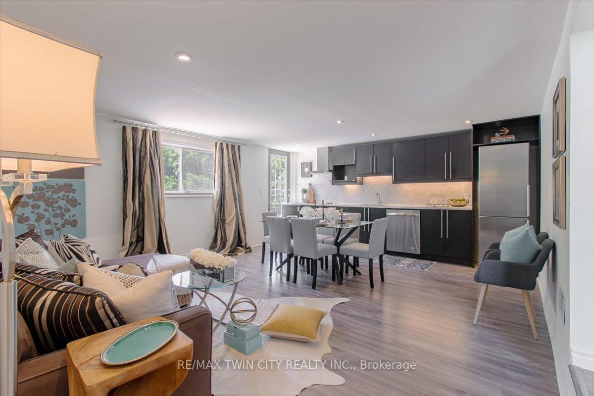 Photo 6 of Unit PENTHOUSE, 200 Charlton Avenue, Hamilton, Corktown — HOMEH