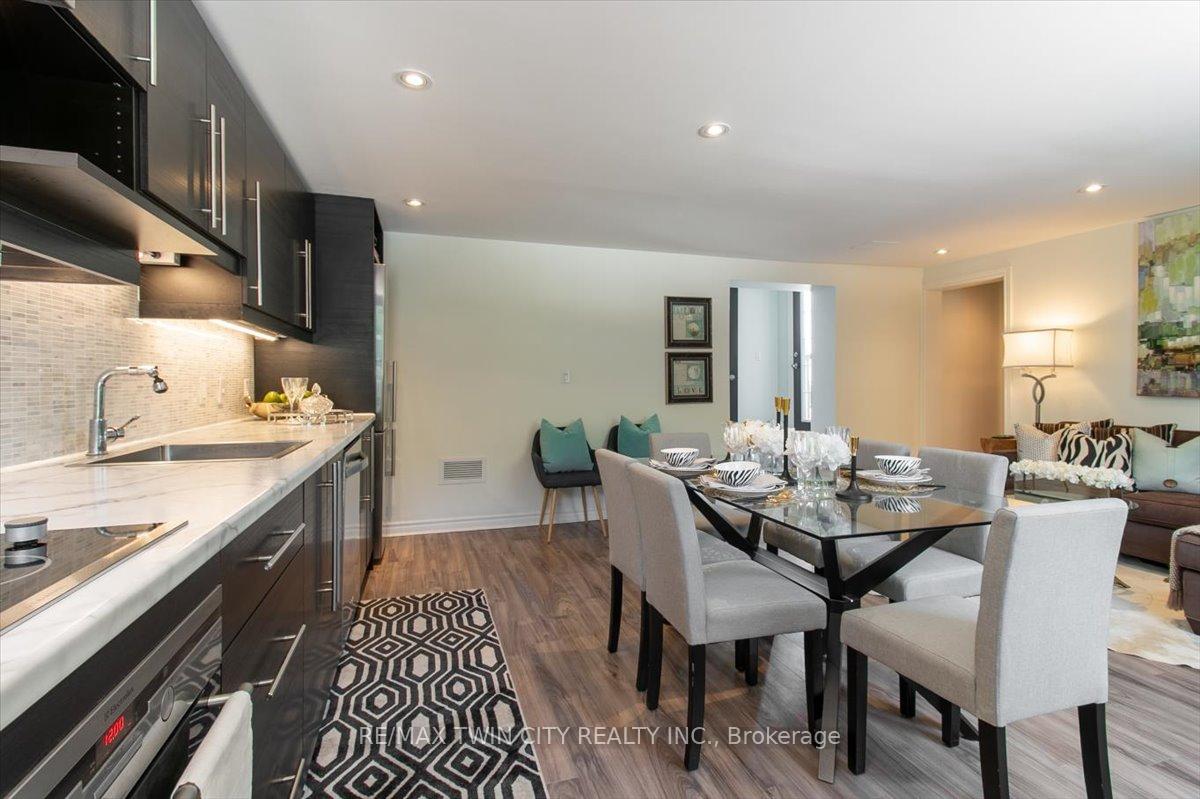 Photo 10 of Unit PENTHOUSE, 200 Charlton Avenue, Hamilton, Corktown — HOMEH