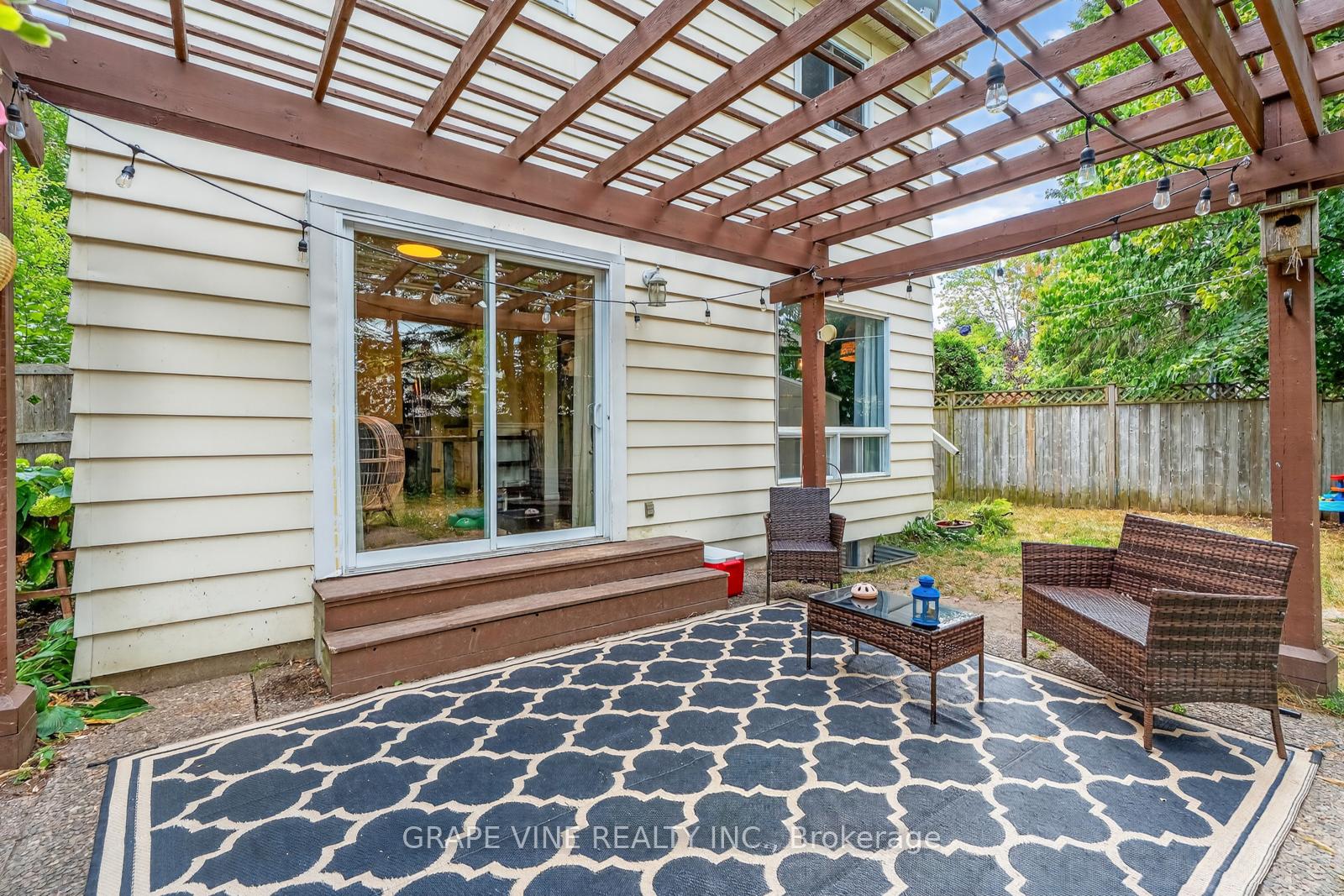 Photo 6 of 25 Pacer Place, Ottawa, Kanata - Bridlewood — HOMEH