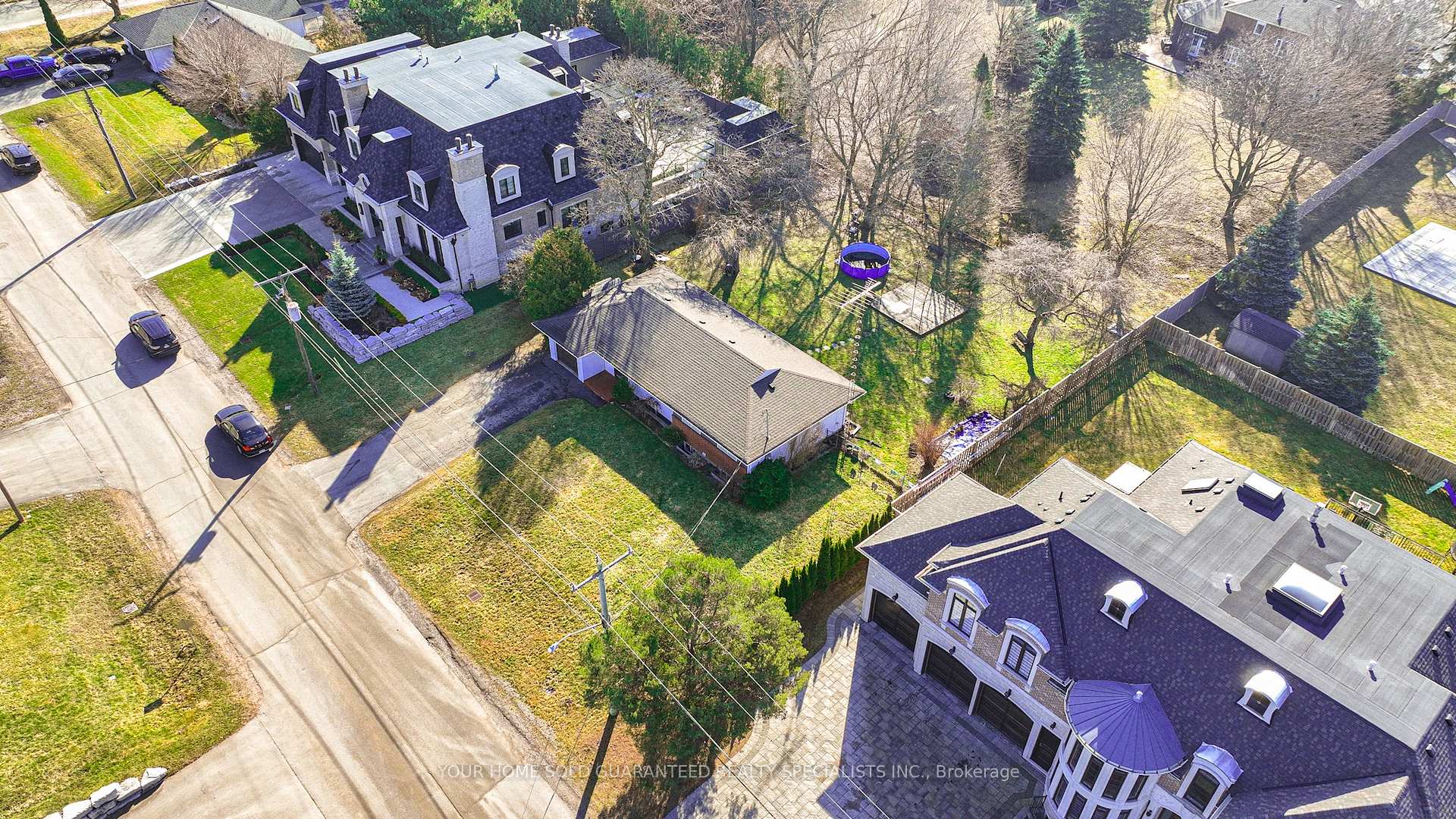 Photo 1 of 49 Patricia Drive, King, King City — HOMEH