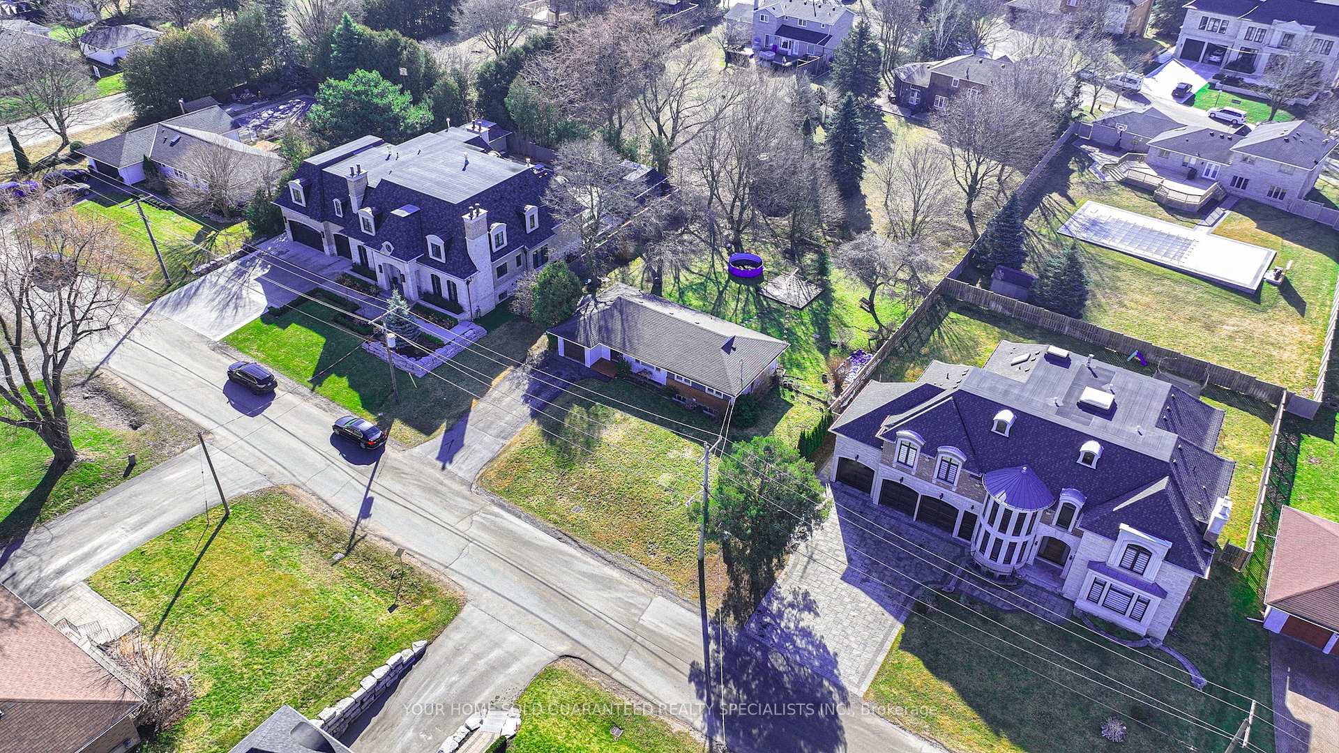 Photo 8 of 49 Patricia Drive, King, King City — HOMEH