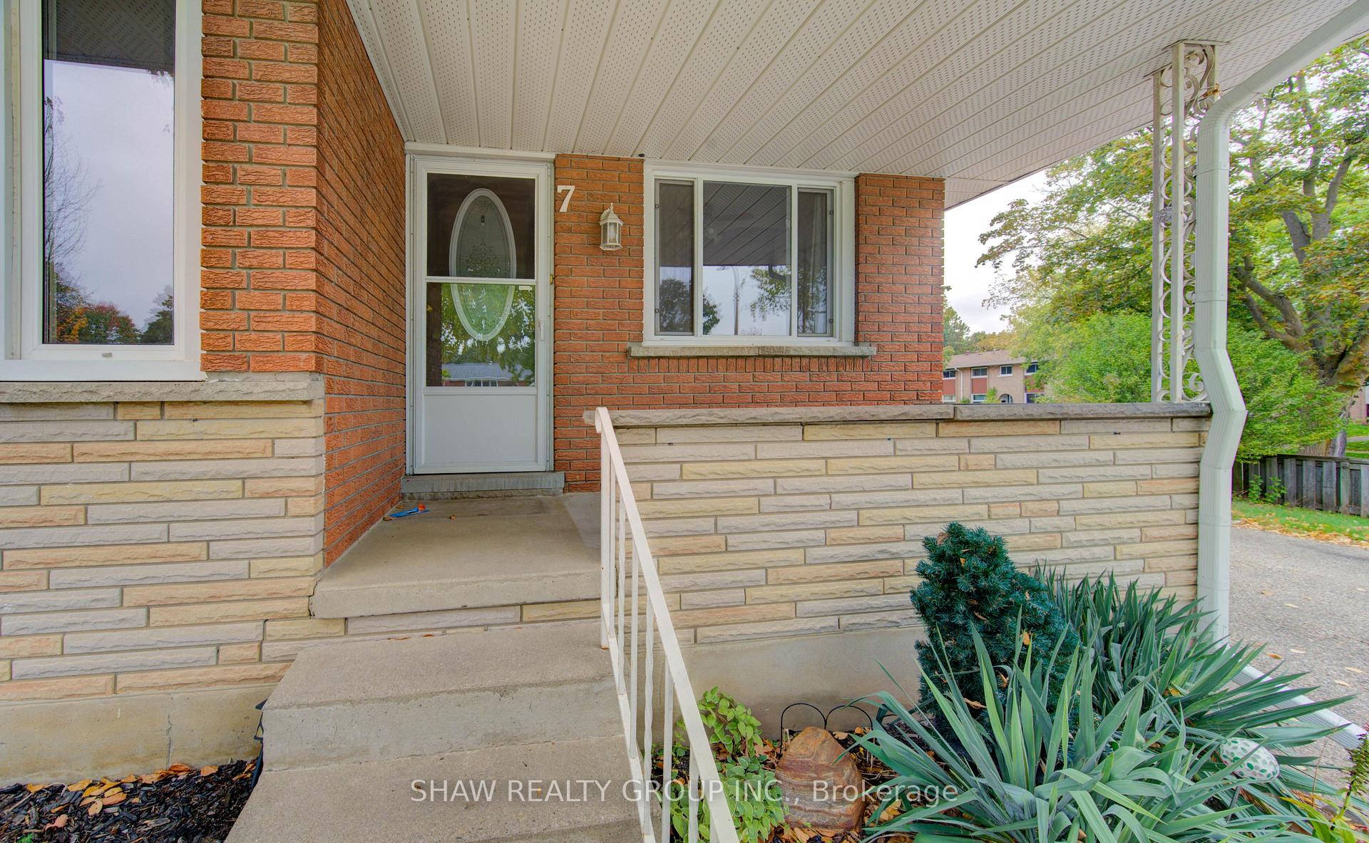 Photo 5 of Unit Upper, 7 Hudson Crescent, Kitchener — HOMEH