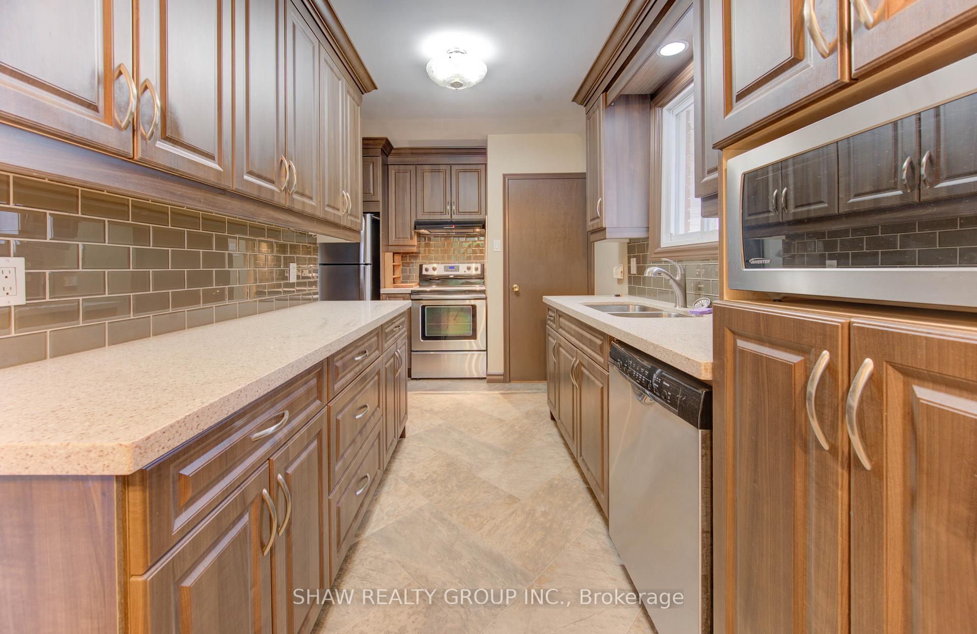 Photo 14 of Unit Upper, 7 Hudson Crescent, Kitchener — HOMEH