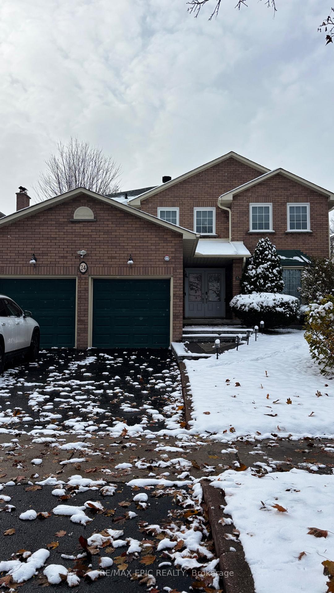 Front of Unit main, 24 Cairns Drive