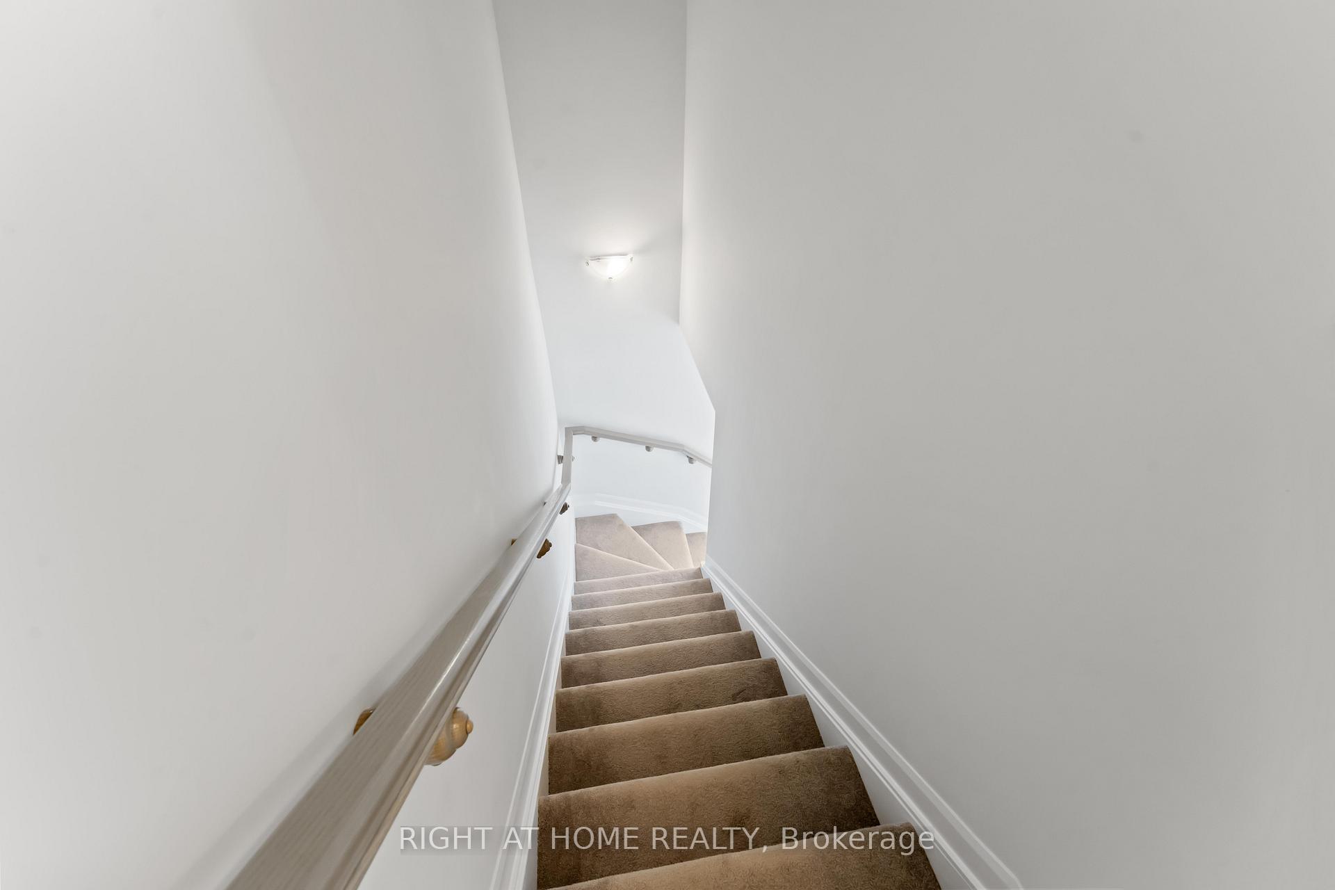 Photo 19 of 214 Attwell Private, Ottawa, Kanata - Morgan's Grant/South March — HOMEH