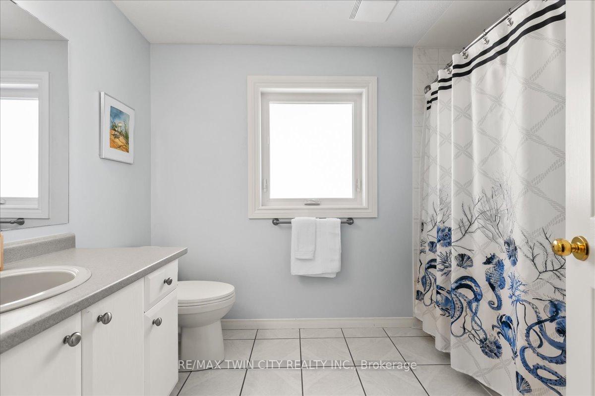 Photo 16 of 476 Hidden Creek Drive, Kitchener, Highland West — HOMEH