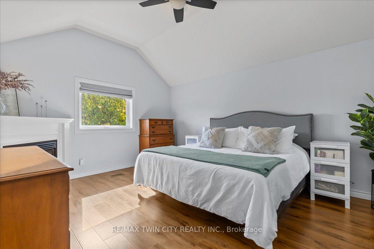 Photo 17 of 476 Hidden Creek Drive, Kitchener, Highland West — HOMEH