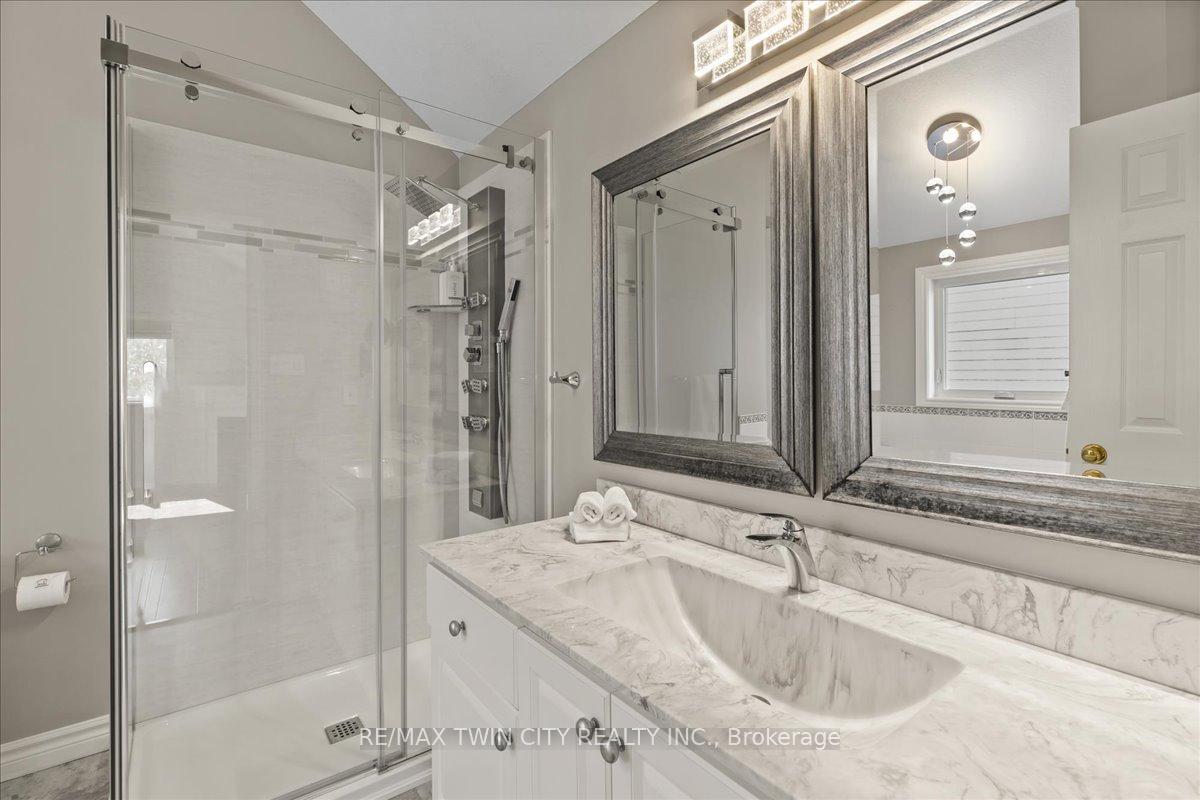 Photo 19 of 476 Hidden Creek Drive, Kitchener, Highland West — HOMEH