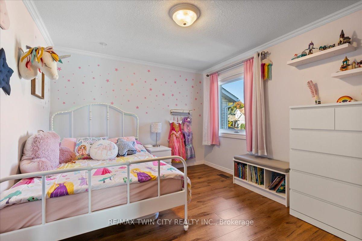 Photo 22 of 476 Hidden Creek Drive, Kitchener, Highland West — HOMEH