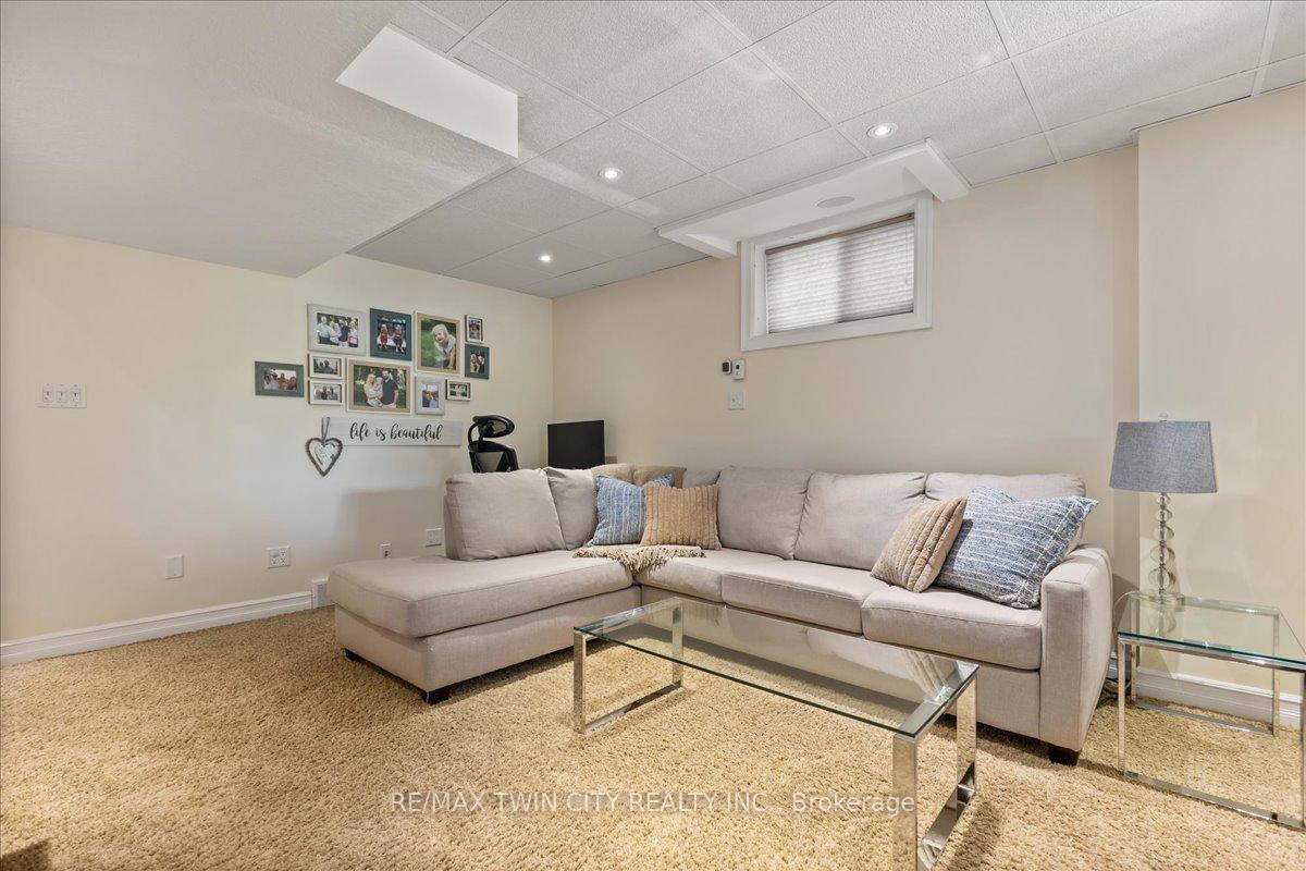 Photo 25 of 476 Hidden Creek Drive, Kitchener, Highland West — HOMEH