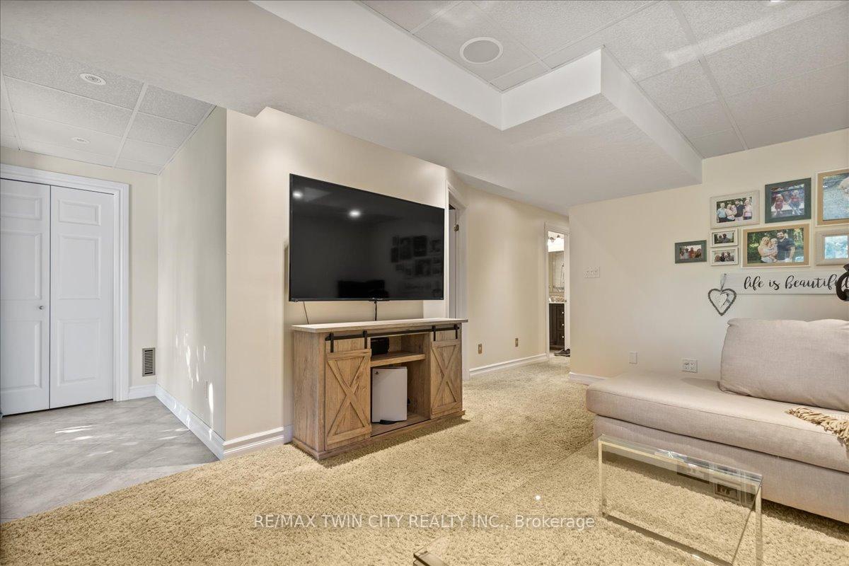 Photo 26 of 476 Hidden Creek Drive, Kitchener, Highland West — HOMEH