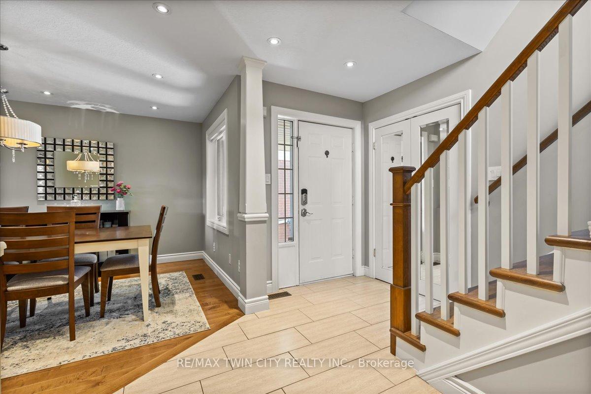 Photo 32 of 476 Hidden Creek Drive, Kitchener, Highland West — HOMEH