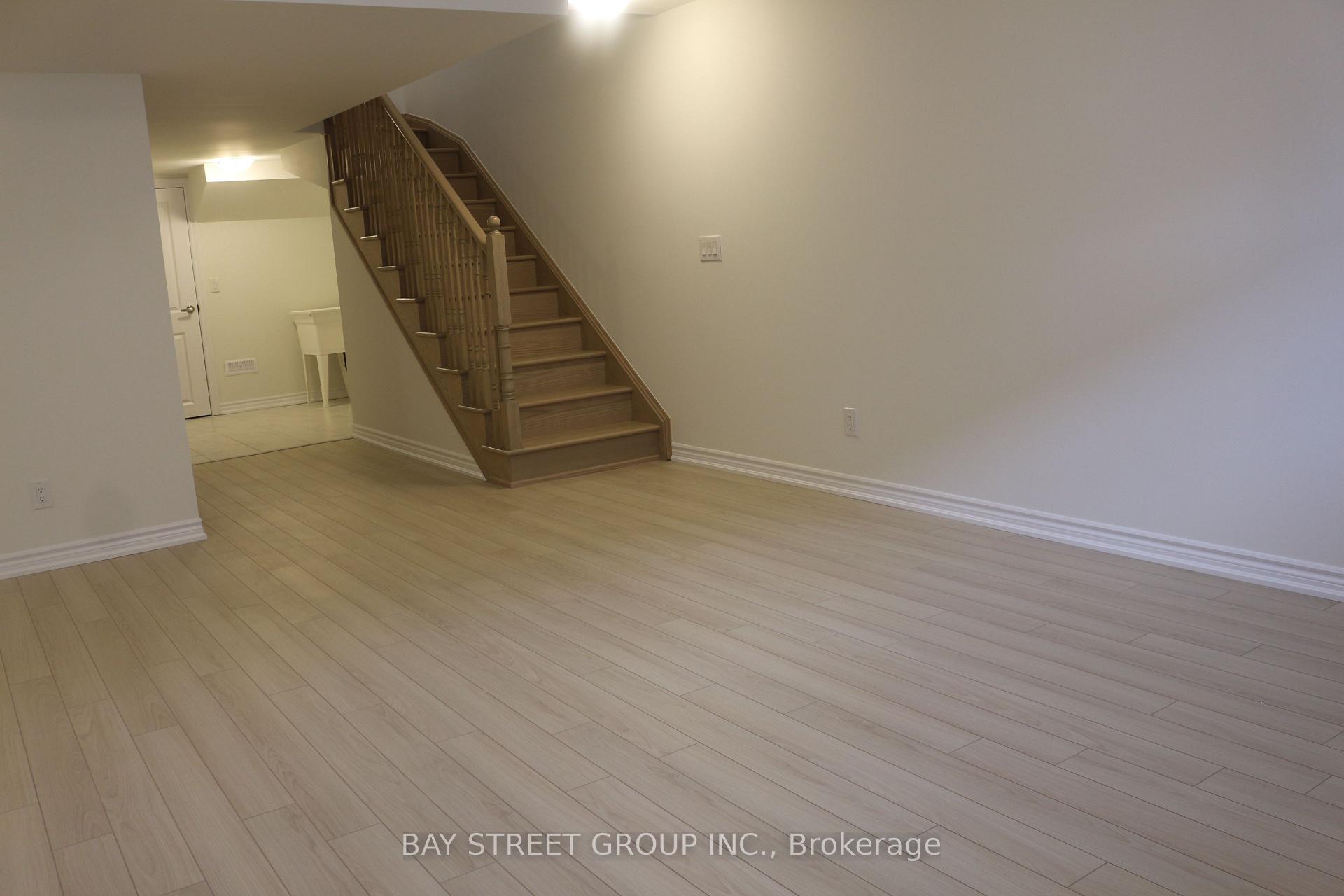 Photo 12 of 5 Harvey Bunker Crescent, Markham, Angus Glen — HOMEH