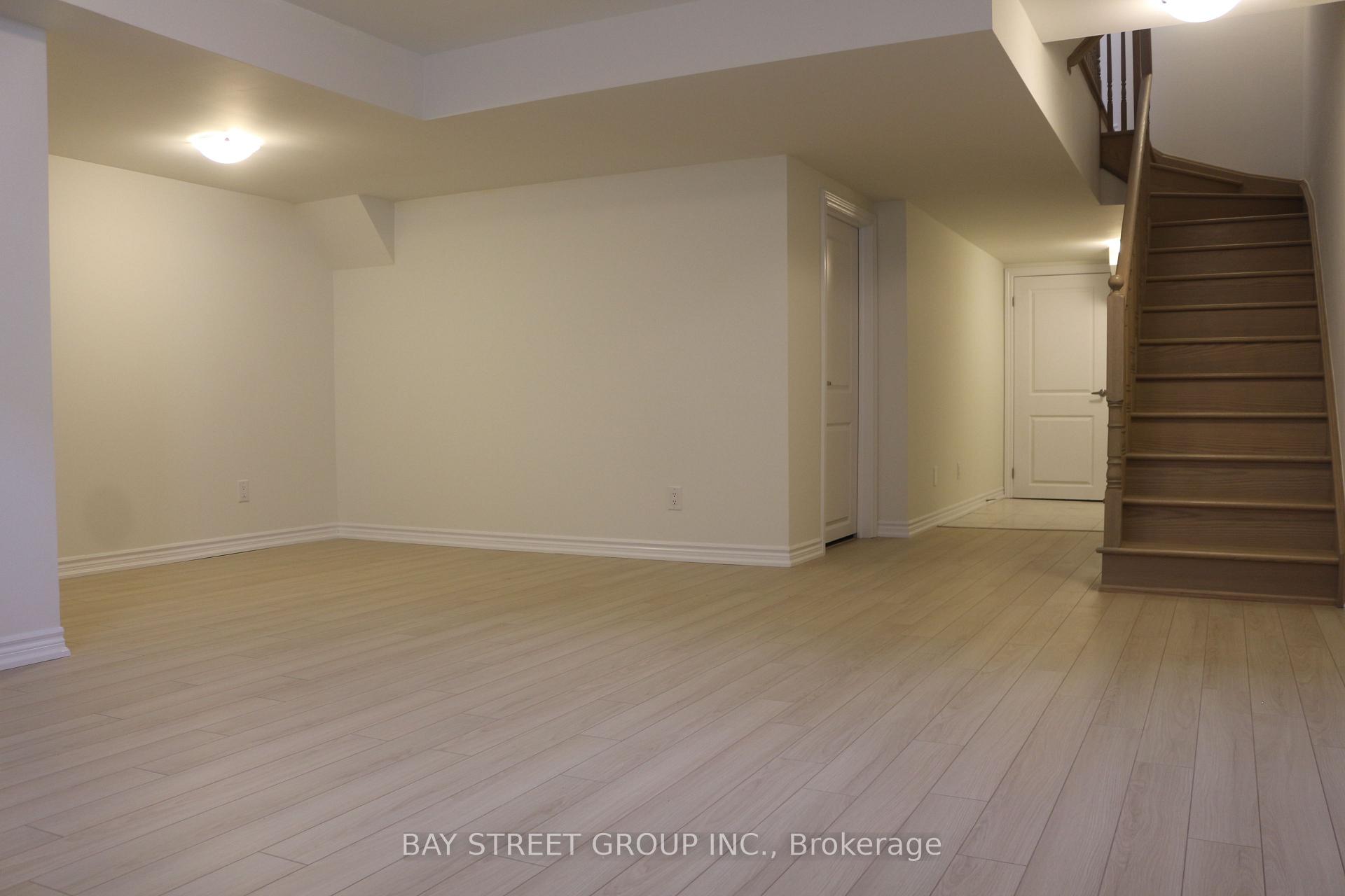 Photo 16 of 5 Harvey Bunker Crescent, Markham, Angus Glen — HOMEH