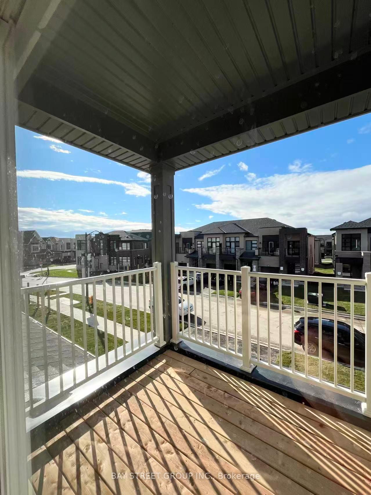 Photo 18 of 5 Harvey Bunker Crescent, Markham, Angus Glen — HOMEH