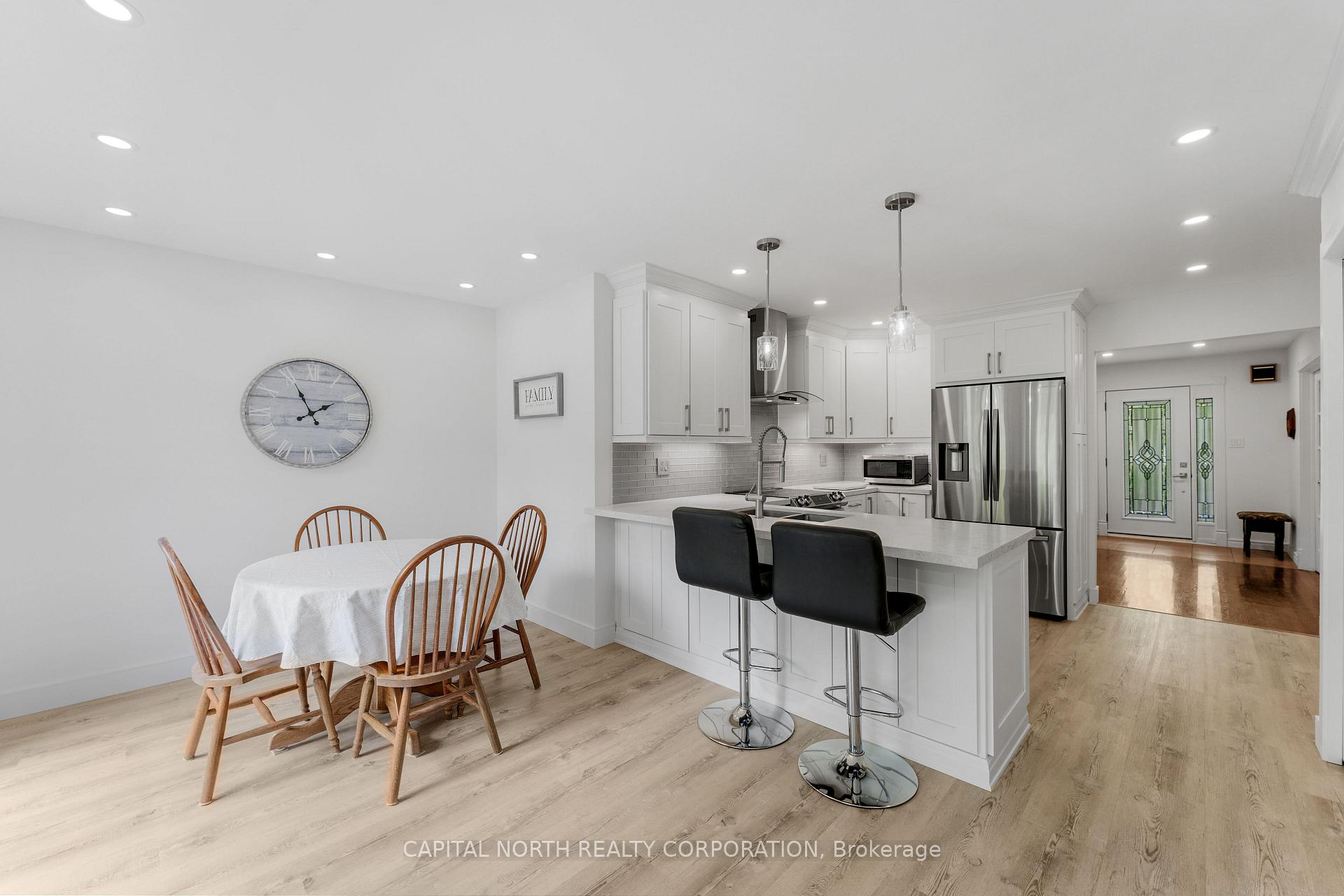 Photo 14 of 47 Burton Grove, King, King City — HOMEH