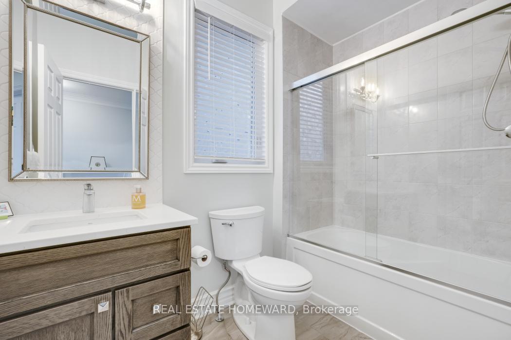 Photo 4 of 207 Cranesbill Road, Ottawa, Kanata - Emerald Meadows/Trailwest — HOMEH