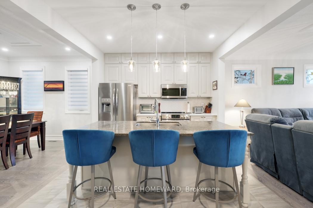 Photo 9 of 207 Cranesbill Road, Ottawa, Kanata - Emerald Meadows/Trailwest — HOMEH