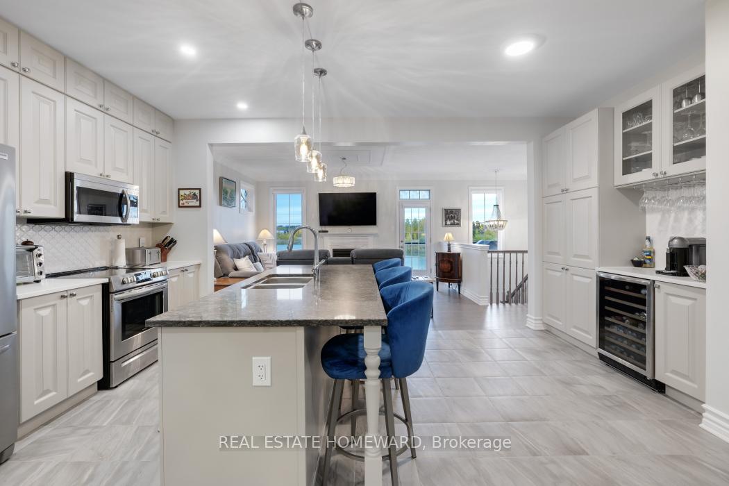 Photo 11 of 207 Cranesbill Road, Ottawa, Kanata - Emerald Meadows/Trailwest — HOMEH