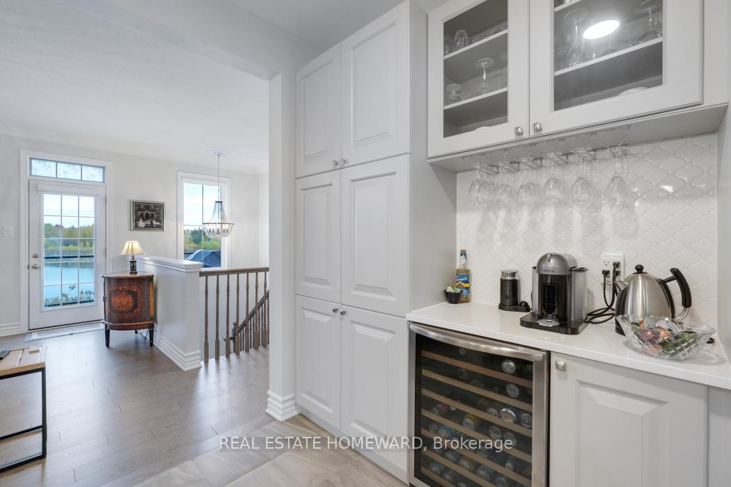 Photo 12 of 207 Cranesbill Road, Ottawa, Kanata - Emerald Meadows/Trailwest — HOMEH