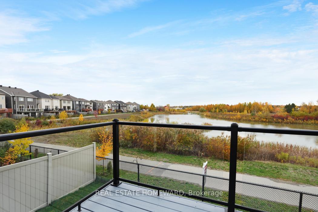 Photo 22 of 207 Cranesbill Road, Ottawa, Kanata - Emerald Meadows/Trailwest — HOMEH