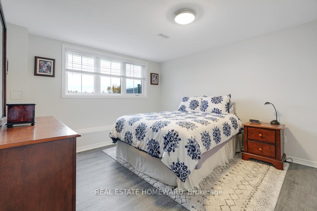 Photo 28 of 207 Cranesbill Road, Ottawa, Kanata - Emerald Meadows/Trailwest — HOMEH