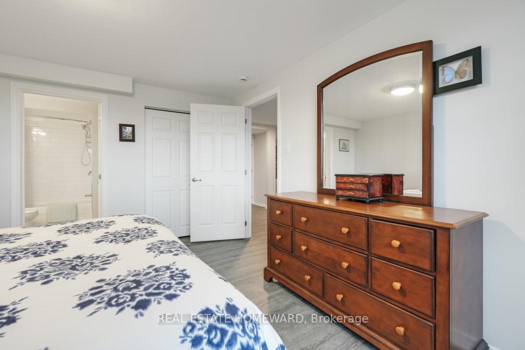 Photo 29 of 207 Cranesbill Road, Ottawa, Kanata - Emerald Meadows/Trailwest — HOMEH