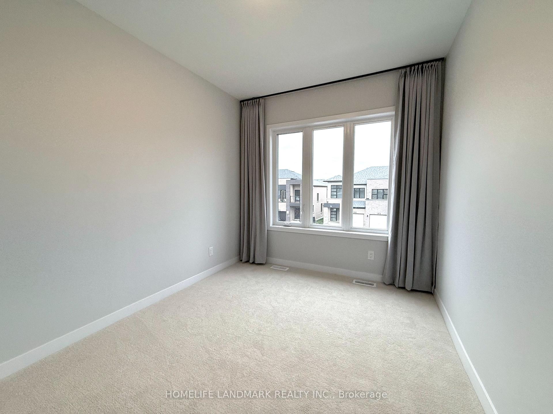 Photo 5 of 9 Harvey Bunker Crescent, Markham, Angus Glen — HOMEH