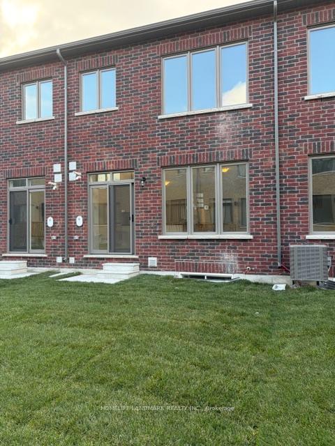 Photo 10 of 9 Harvey Bunker Crescent, Markham, Angus Glen — HOMEH