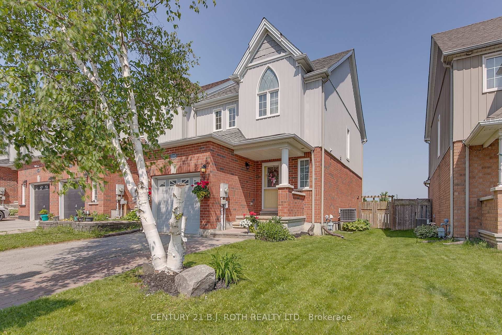 Photo 1 of 1192 Booth Avenue, Innisfil, Alcona — HOMEH