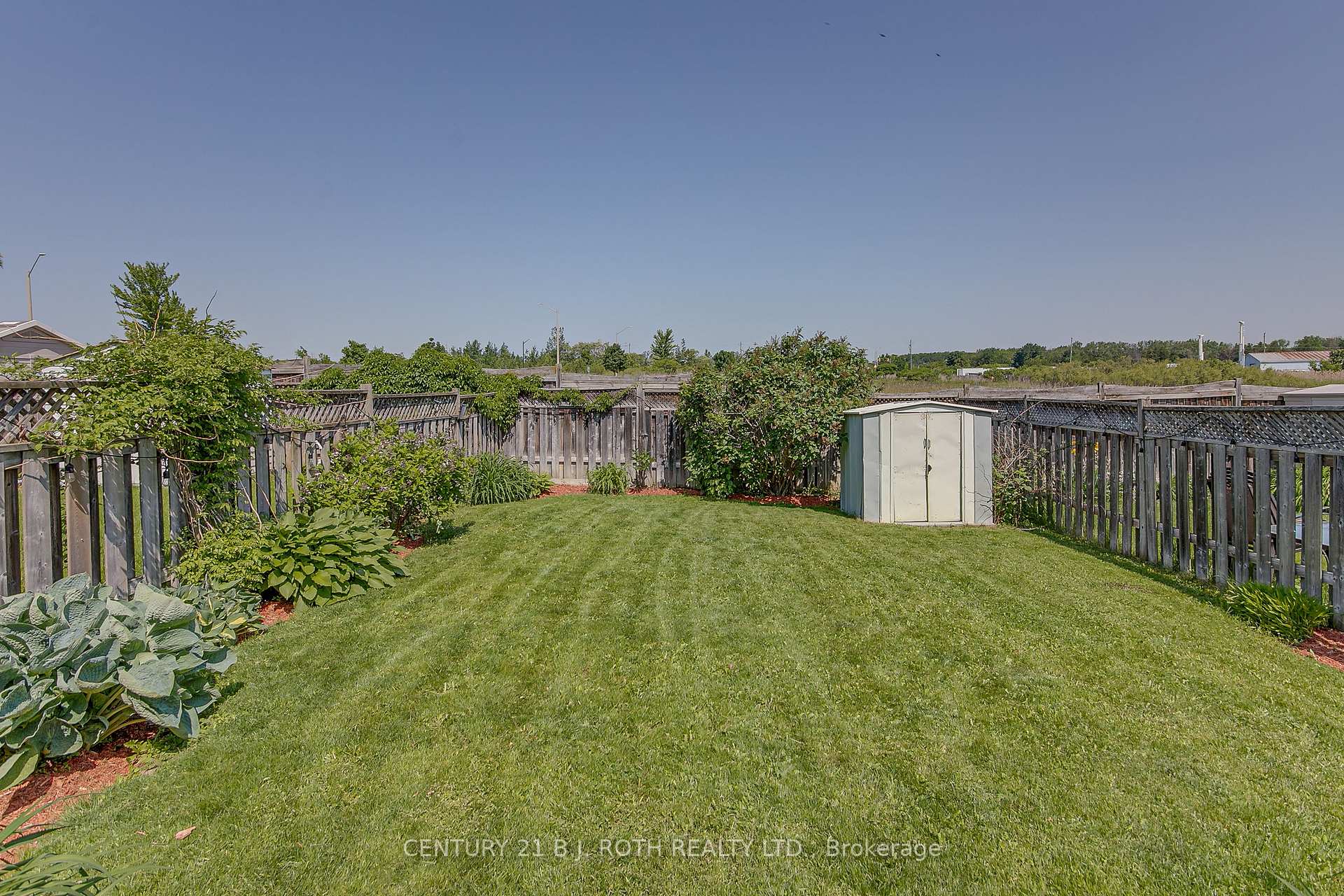Photo 3 of 1192 Booth Avenue, Innisfil, Alcona — HOMEH