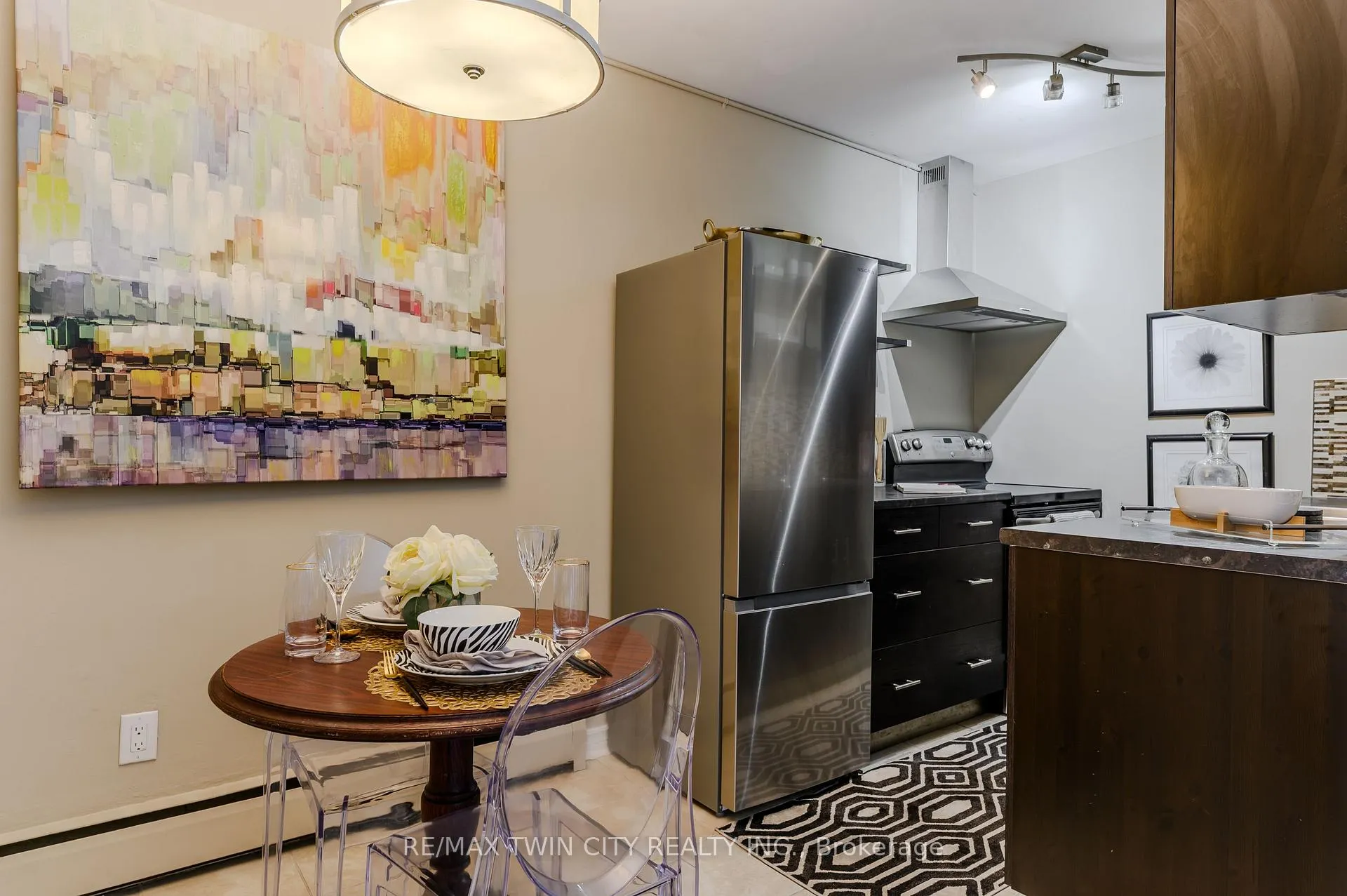 Photo 8 of Unit 304, 200 Charlton Avenue E, Hamilton, Corktown — HOMEH