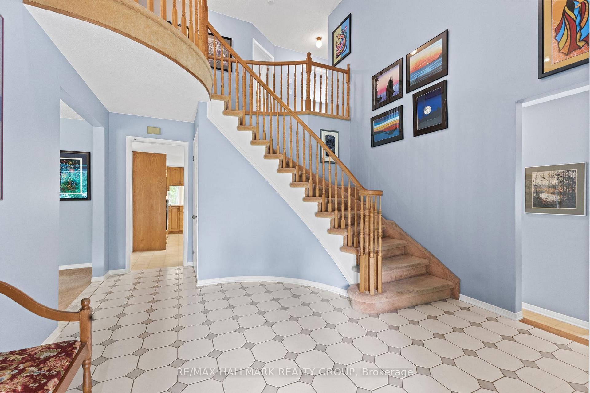 Photo 4 of 1103 Rideau Bend Crescent, Ottawa, Manotick East to Manotick Station — HOMEH