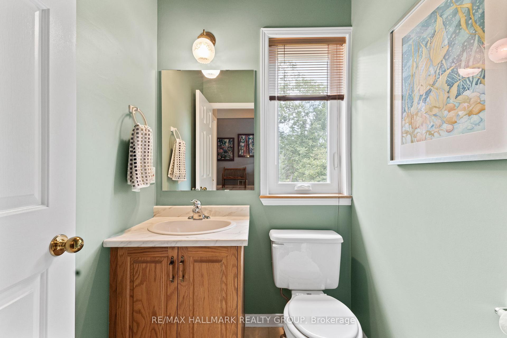 Photo 17 of 1103 Rideau Bend Crescent, Ottawa, Manotick East to Manotick Station — HOMEH