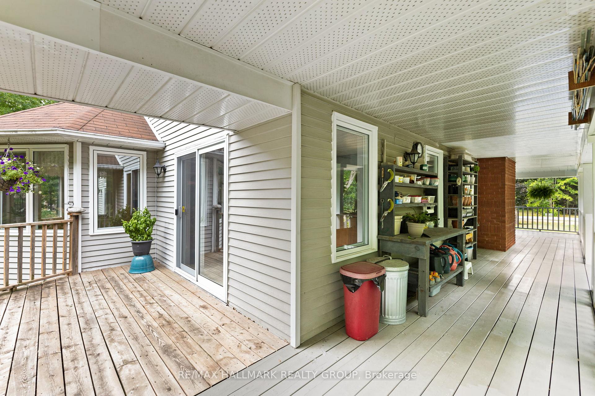 Photo 31 of 1103 Rideau Bend Crescent, Ottawa, Manotick East to Manotick Station — HOMEH