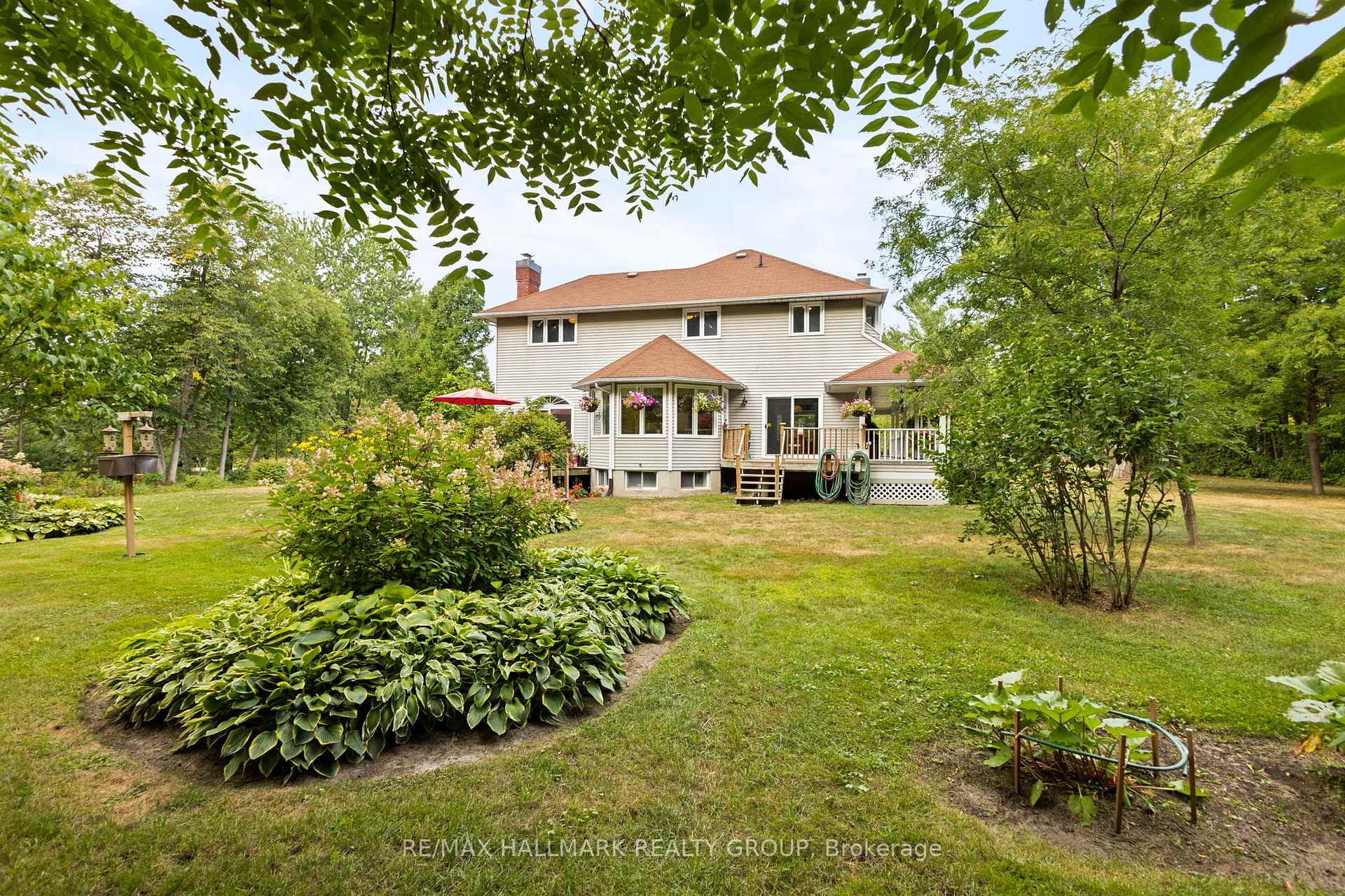 Photo 34 of 1103 Rideau Bend Crescent, Ottawa, Manotick East to Manotick Station — HOMEH